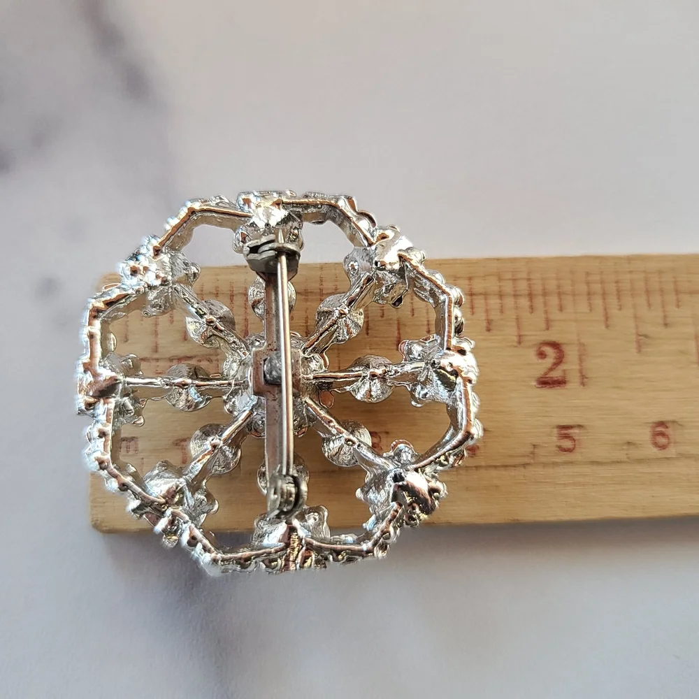 Vintage Rhinestone Circular Brooch